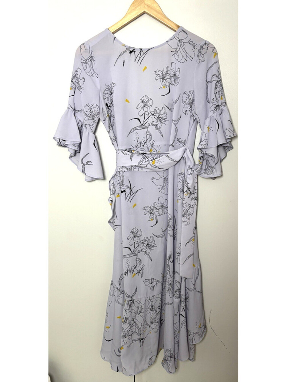 Chelsea 28 Women's Purple Puff Tiger Lilies Wrap Dress Small Ruffle Maxi Hi Low